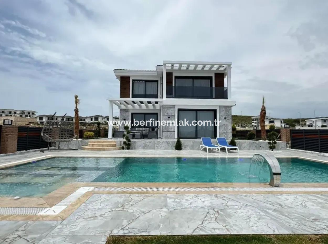 4 1 Freistehende Villa Mit Pool In Der Nachbarschaft Von Aydin Didim Efeler