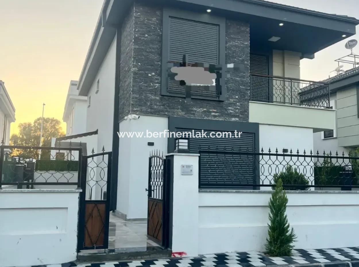 Freistehende Villa Mit Pool In Der Nähe Des Meeres In Çamlik In Der Nachbarschaft Von Aydin Didimde