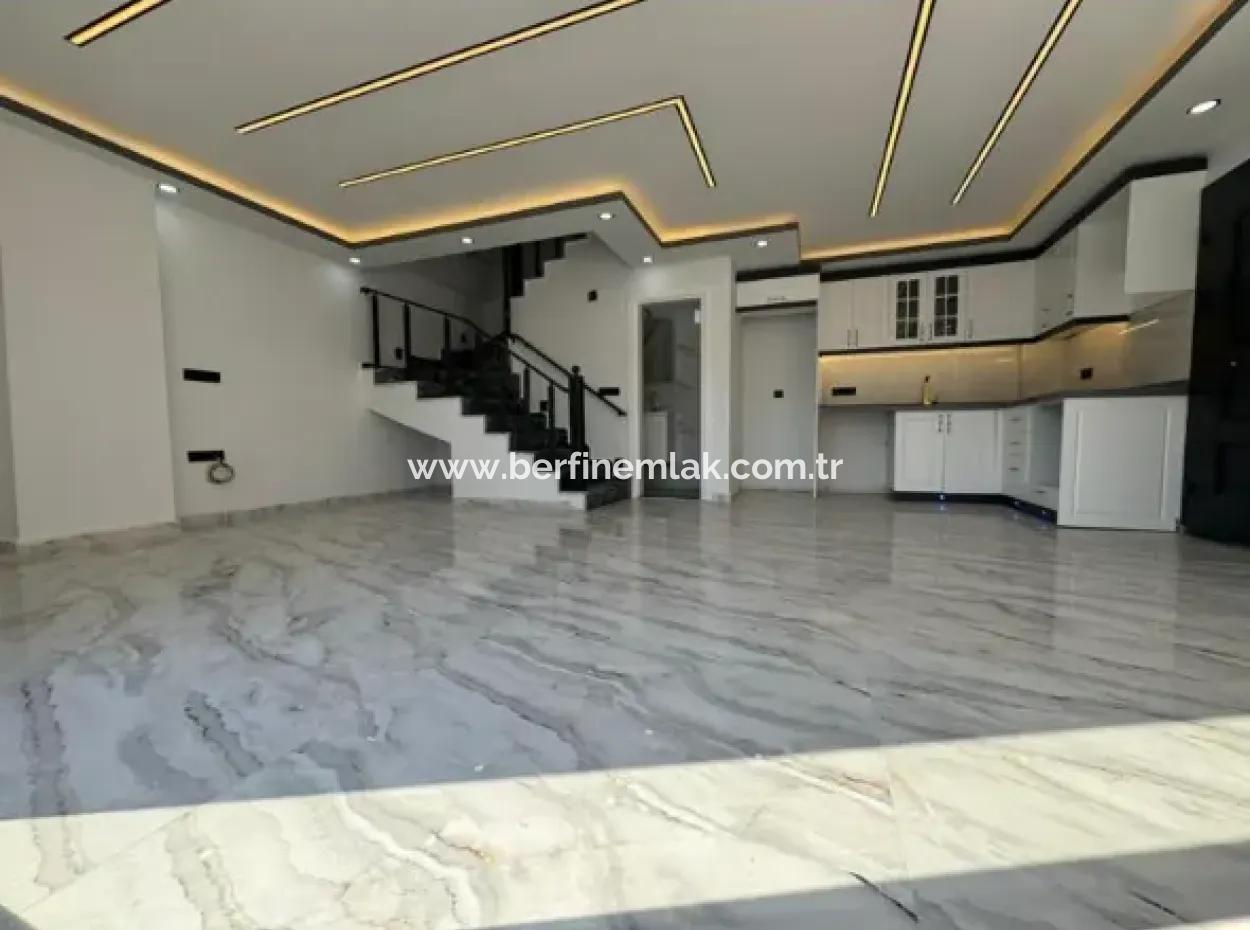 3 1 Frontfassade Villa Mit Pool Im Stadtteil Hisar In Aydin Didimde