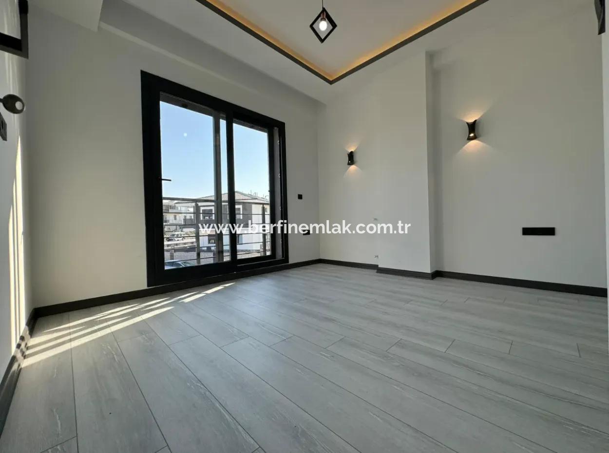 3 1 Frontfassade Villa Mit Pool Im Stadtteil Hisar In Aydin Didimde