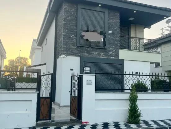 Freistehende Villa Mit Pool In Der Nähe Des Meeres In Çamlik In Der Nachbarschaft Von Aydin Didimde