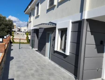 Angrenzend An Nizam In Didim Hisar Nachbarschaft 3 1 Villa