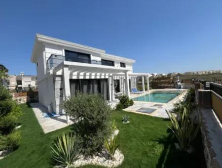 Freistehende 4 1 Villa Zum Verkauf In Didim Hisar Nachbarschaft