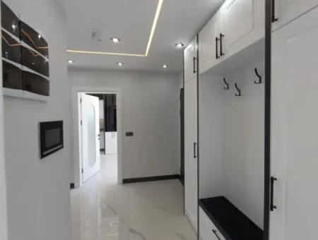 3 1 Villa Mit Pool Auf 300M2 Grundstück In Didim Efeler