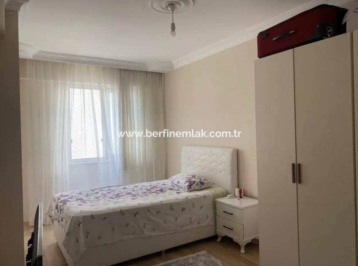 Efeler Mahallesi 3+1 Ayrı Mutfak