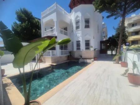 Satılık Lüks Müstakil Villa – Çamlık, Didim
