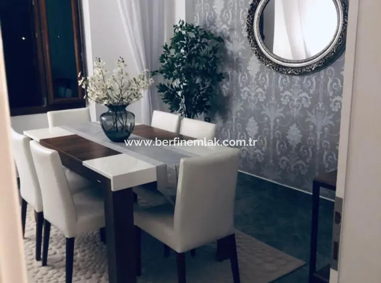 Yeşiltepede Satılık Lüks Villa