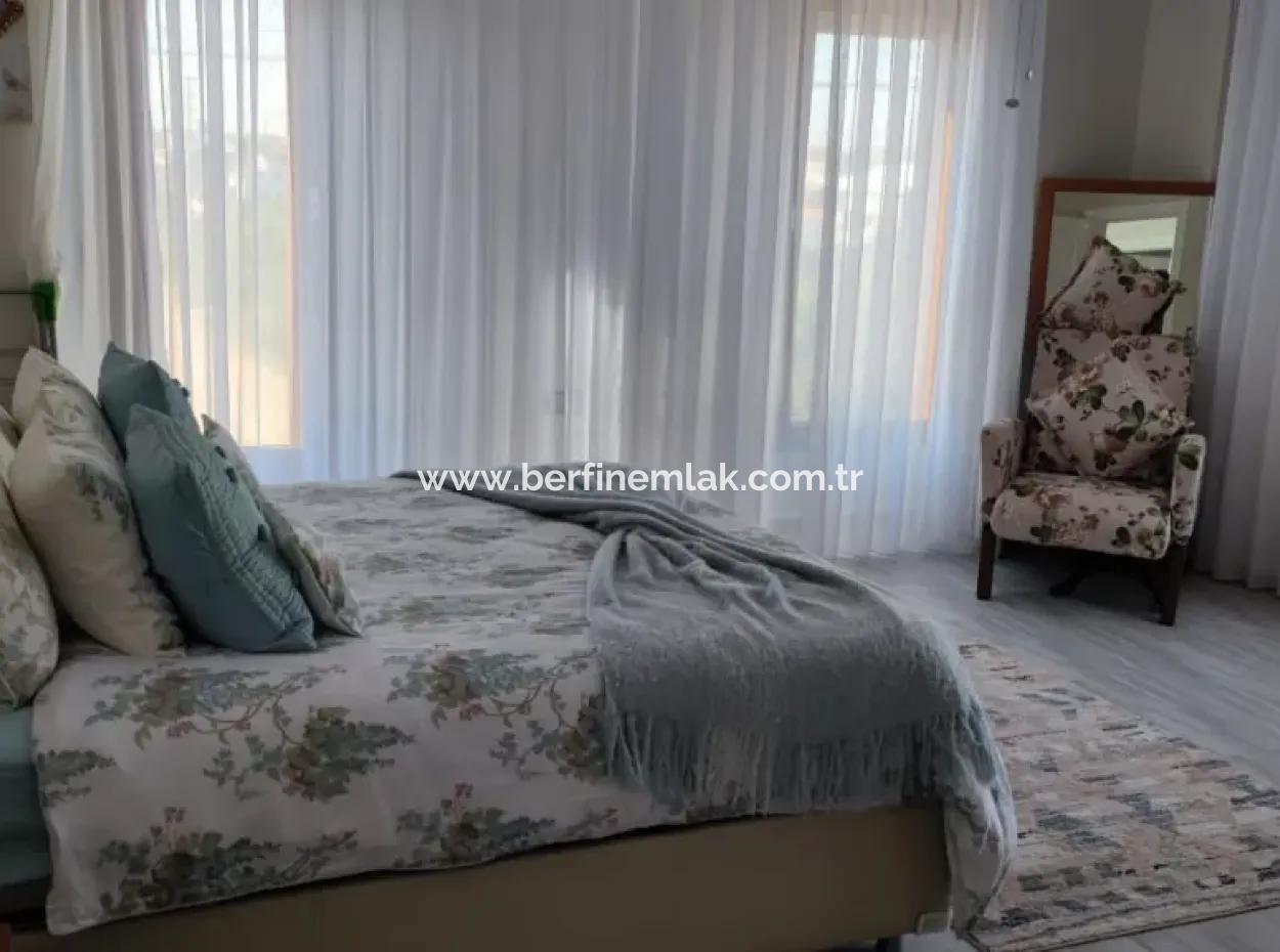 Yeşiltepede Satılık Lüks Villa