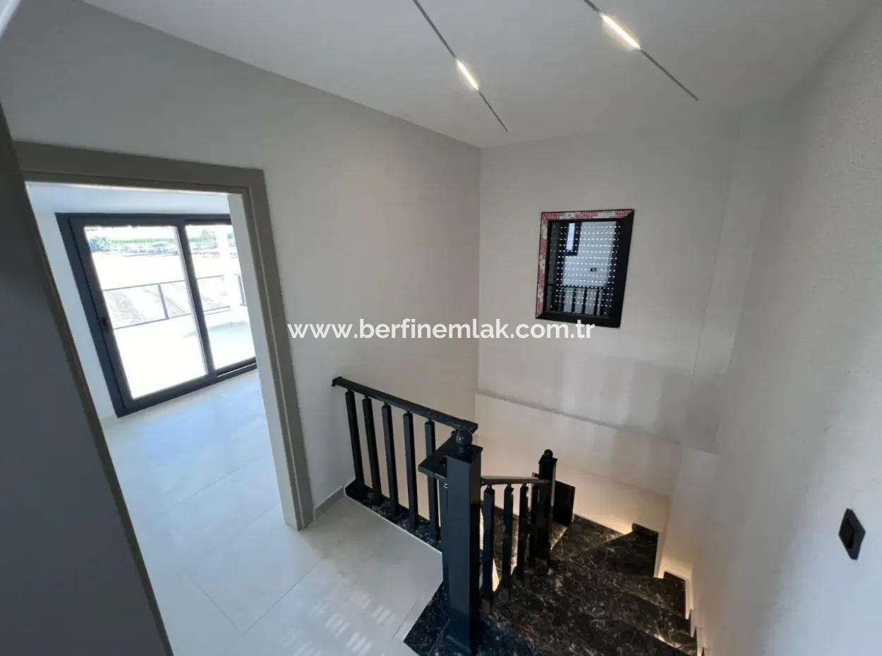 Aydın Didimde Hisar Mahallesinde 4+1 Satılık Villa