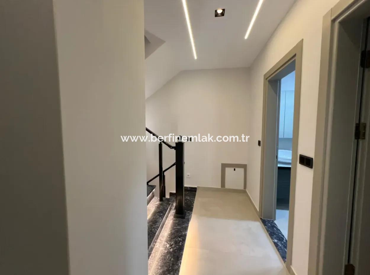 Aydın Didimde Hisar Mahallesinde 4+1 Satılık Villa