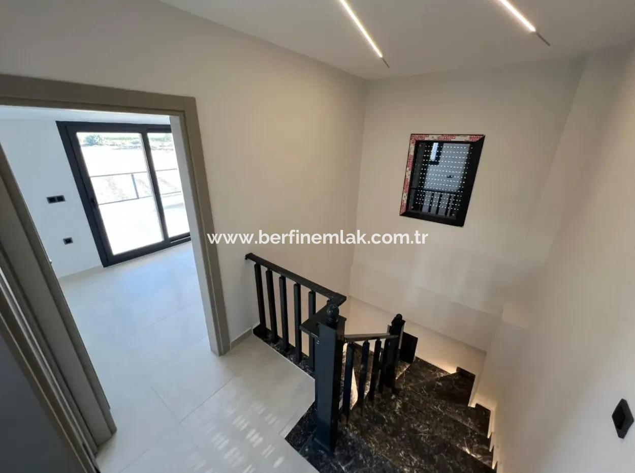 Aydın Didimde Hisar Mahallesinde 4+1 Satılık Villa