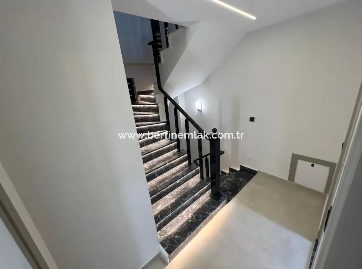 Aydın Didimde Hisar Mahallesinde 4+1 Satılık Villa