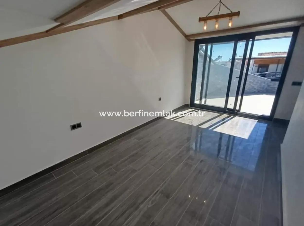 Didim Efeler Mahallesinde Deniz Manzaralı Villalar