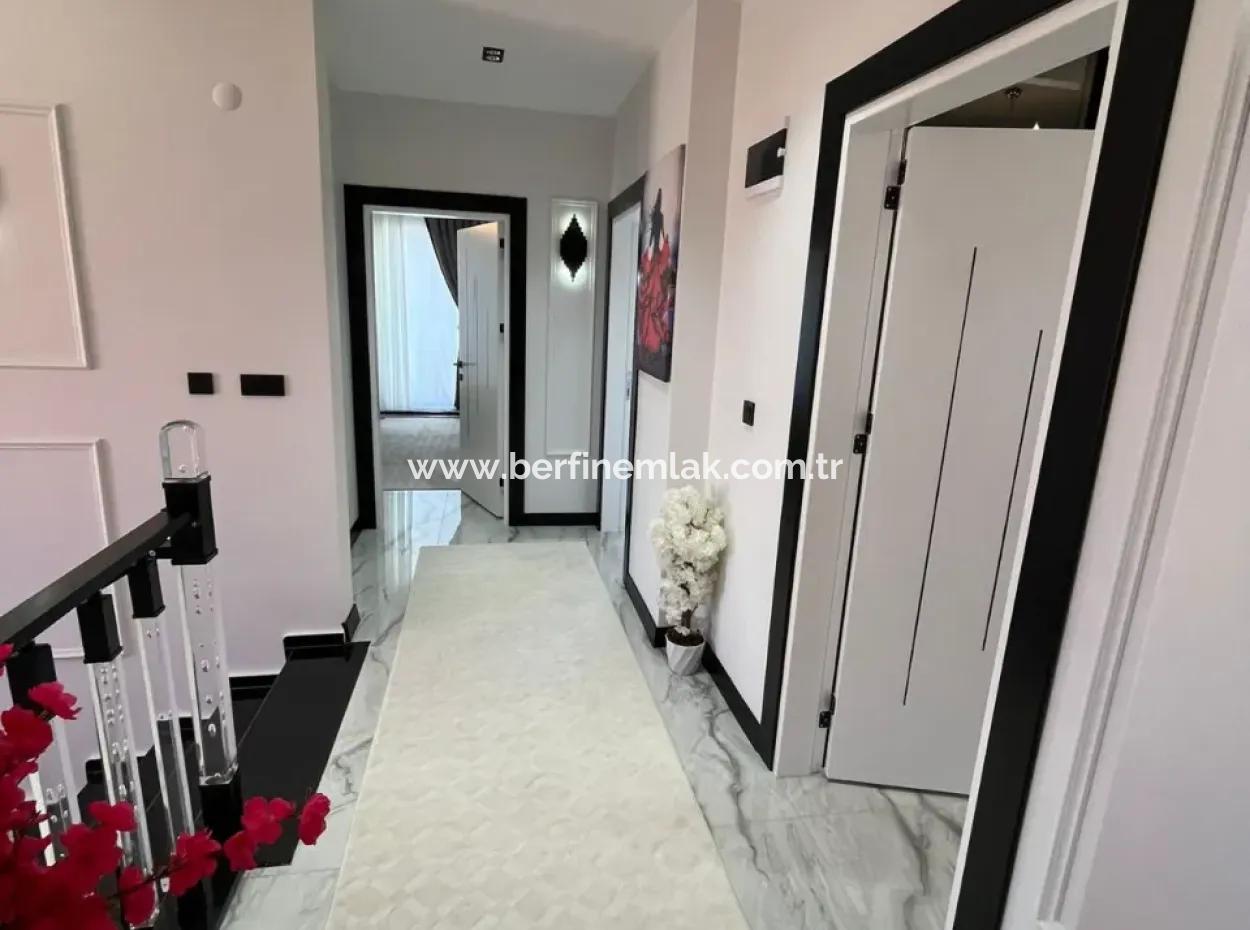 Aydın Didim Efeler Mahallesinde 4+1 Havuzlu Tam Müstakil Villa