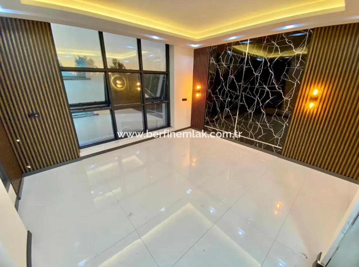 Aydın Didim Altınkum  Plajına Yakın 3+1 Villa