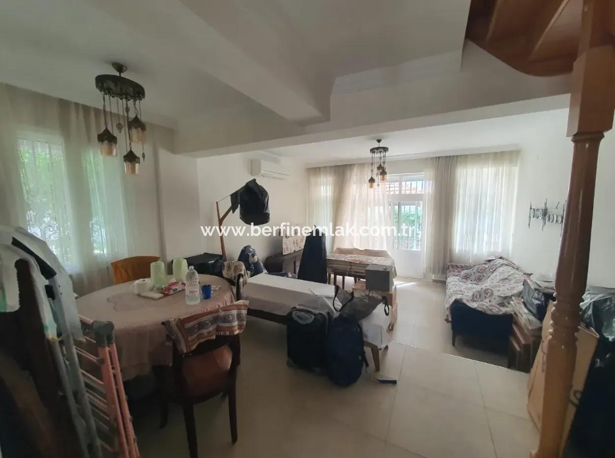 Aydın Didim  Atatürk Bulvarına 50 M  Uzaklıkta 3+1 Villa