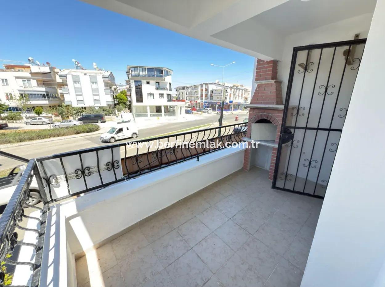 Didim   Efelerde  Liman Yoluna Sıfır 2+1 Daire