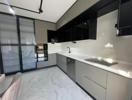 Didim Hısar Mahallesinde   Satılık  Tam Müstakil   4+1  Villa