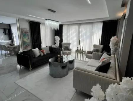 Didim Hısar Mahallesinde   Satılık  Tam Müstakil   4+1  Villa