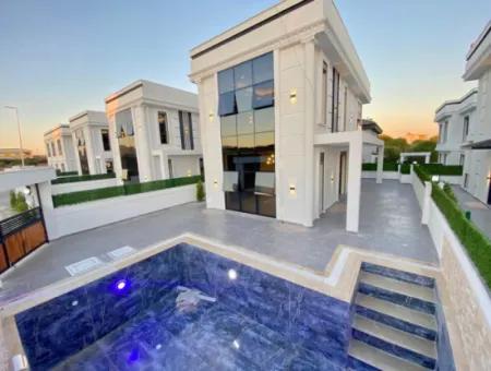 Aydın Didim Altınkum  Plajına Yakın 3+1 Villa