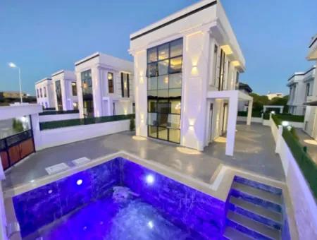 Aydın Didim Altınkum  Plajına Yakın 3+1 Villa