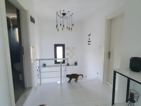 Didim'de Seyrantepede Satılık Havuzlu 4+1 Villa